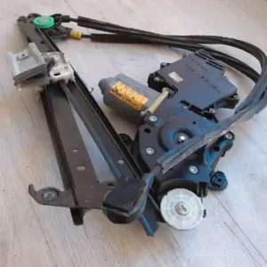 VW SHARAN Jobb hátsó ablakemelő szerkezet elektromos 5 ajtós bontott alkatrész Utolsó esély