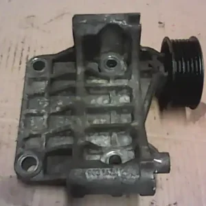 VW TOUAREG 02.11-10.05 Generátor tartó bak bontott alkatrész Outlet