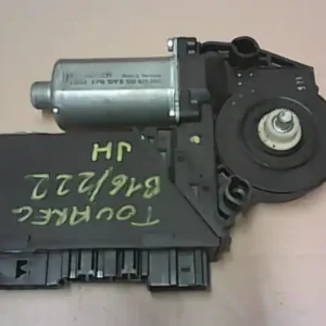 Vásárlói kedvenc VW TOUAREG 02.11-10.05 Jobb hátsó ablakemelő motor bontott alkatrész