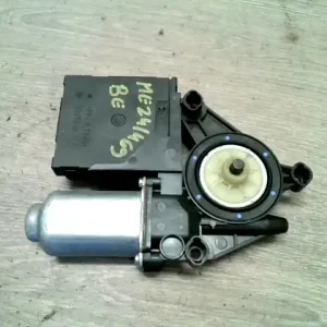 VW Touran 2003.04.01-2006.11.30 Bal első ablakemelő motor bontott alkatrész Azonnali szállítás