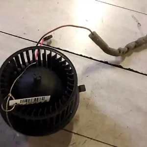 Expressz kézbesítés VW VENTO Fűtőmotor bontott alkatrész