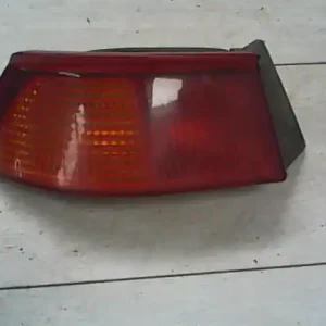Utolsó esély ALFA ROMEO 145 Bal külső hátsó lámpa bontott alkatrész