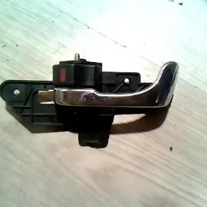 Nézd meg most ALFA ROMEO 146 Bal első belső kilincs bontott alkatrész