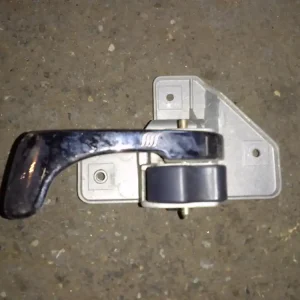 Vásárlói kedvenc ALFA ROMEO 146 -99 Bal első belső kilincs bontott alkatrész