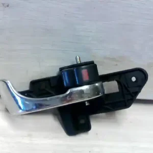 Végkiárusítás ALFA ROMEO 146 -99 Jobb első belső kilincs bontott alkatrész