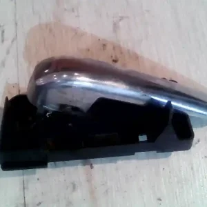 Outlet ALFA ROMEO 147 00.10-04.10 Bal első belső kilincs 3 ajtós bontott alkatrész