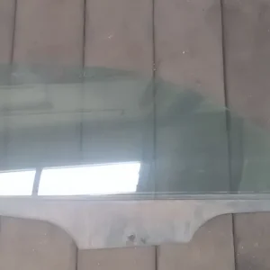 ALFA ROMEO 147 00.10-04.10 Jobb első ajtóüveg 3 ajtós bontott alkatrész Vásárlói kedvenc