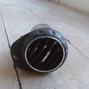 Alacsony ár ALFA ROMEO 147 00.10-04.10 Szellőző jobb bontott alkatrész