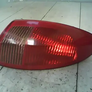 Legjobb ár ALFA ROMEO 147 04.10-10.05 Jobb külső hátsó lámpa bontott alkatrész