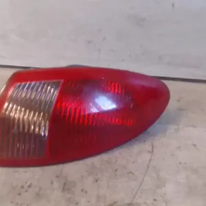 Rendeld meg most ALFA ROMEO 147 04.10-10.05 Jobb külső hátsó lámpa 5 ajtós bontott alkatrész