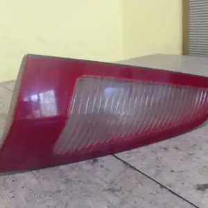 ALFA ROMEO 147 04.10-10.05 Jobb belső hátsó lámpa 3 ajtós bontott alkatrész Expressz szállítás