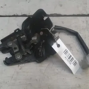 Akciós ár ALFA ROMEO 156 97-03 Csomagtérajtó zárszerkezet4 ajtós bontott alkatrész