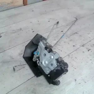 Exkluzív ajánlat ALFA ROMEO 156 97-03 Jobb első ajtó zárszerkezet központizáras bontott alkatrész