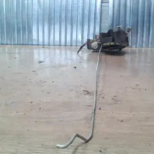 Különleges ajánlat ALFA ROMEO GT Jobb első ajtó zárszerkezet központizáras bontott alkatrész