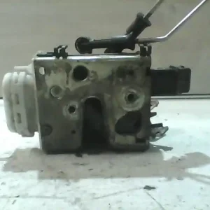 AUDI 100 90-94 Jobb első ajtó zárszerkezet központizáras bontott alkatrész Olcsó