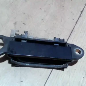 AUDI 80 Jobb első külső kilincsbontott alkatrész Olcsó