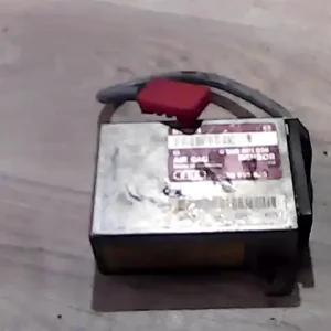 Kedvezményes ár AUDI 100 90-94 Légzsák vezérlőegység bontott alkatrész