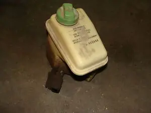 AUDI 100 90-94 Szervóolaj tartály bontott alkatrész Árengedmény