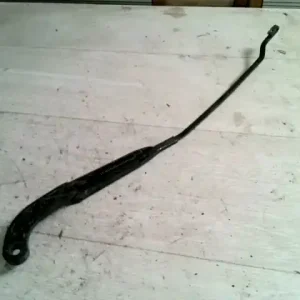 AUDI 80 86-91 Ablaktörlő kar jobb első bontott alkatrész Ne maradj le