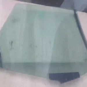 Kedvezmény AUDI 80 86-91 Bal hátsó ajtóüveg bontott alkatrész