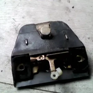 AUDI 80 86-91 Csomagtérajtó zárszerkezet bontott alkatrész Rendeld meg most