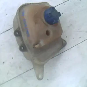 AUDI 80 86-91 Kiegyenlítő tartály bontott alkatrész Végkiárusítás