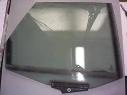 Árengedmény AUDI 80 91-94 Jobb hátsó ajtóüveg bontott alkatrész