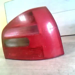 AUDI A3 96-00 Jobb hátsó lámpa 3 ajtós bontott alkatrész Bestseller