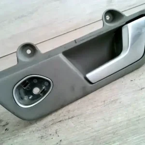 Olcsó AUDI A4 01-04 Jobb hátsó belső kilincs bontott alkatrész