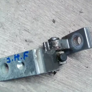 AUDI A4 01-04 Jobb hátsó felső ajtózsanér bontott alkatrész Ingyenes szállítás