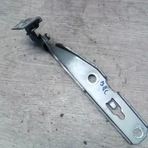 Végkiárusítás AUDI A4 01-04 Motorháztető bal zsanér bontott alkatrész