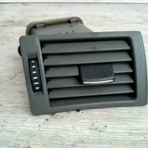 AUDI A4 01-04 Szellőző jobb bontott alkatrész Különleges ajánlat