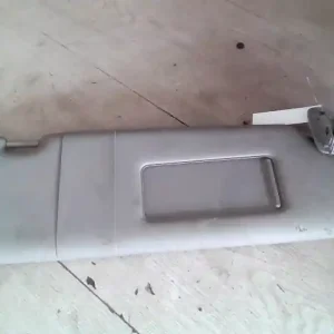 AUDI A4 05-08 Jobb napellenző bontott alkatrész Olcsóbb