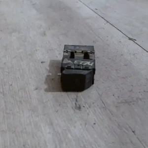 Kihagyhatatlan ajánlat AUDI A4 94-98 Ablakemelő kapcsoló pozíció független bontott alkatrész