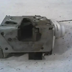 Utolsó esély AUDI A4 94-98 Bal első ajtó zárszerkezet központi záras bontott alkatrész