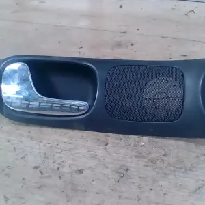 Végkiárusítás AUDI A4 94-98 Bal első belső kilincs bontott alkatrész