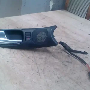 AUDI A4 94-98 Bal első belső kilincs bontott alkatrész Különleges ajánlat