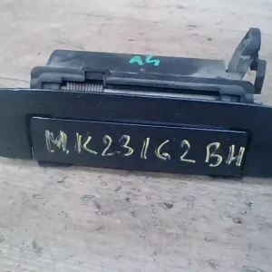 AUDI A4 94-98 Bal hátsó külső kilincs 4 ajtós bontott alkatrész Exkluzív ajánlat