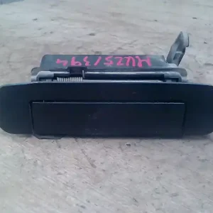 AUDI A4 94-98 Bal hátsó külső kilincs bontott alkatrész Legkelendőbb