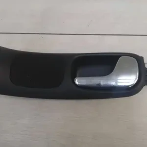 Korlátozott ajánlat AUDI A4 94-98 Jobb első belső kilincs bontott alkatrész