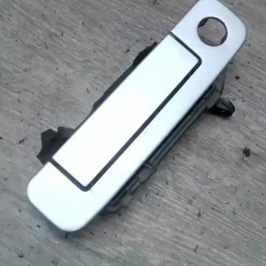 Kedvezményes ár AUDI A4 94-98 Jobb első külső kilincs4 ajtós bontott alkatrész