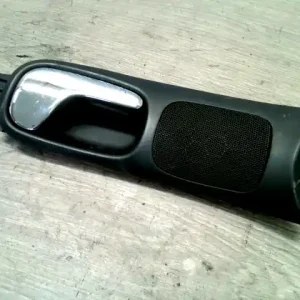 Legjobb ár AUDI A4 94-98 Jobb első belső kilincs hangszóróval bontott alkatrész