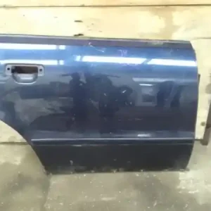 Rendeld meg most AUDI A4 94-98 Jobb hátsó ajtólapbontott alkatrész