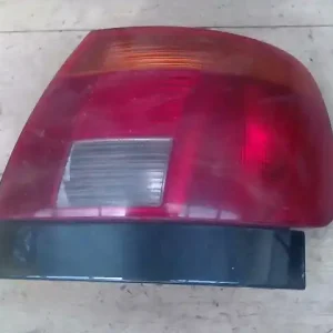 Végkiárusítás AUDI A4 94-98 Jobb hátsó lámpa 4 ajtós bontott alkatrész