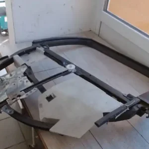 Ne maradj le AUDI A4 98-01 Bal hátsó ablakemelő szerkezet mechanikus kombi bontott alkatrész