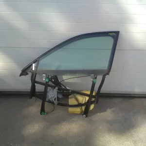 Alacsony ár AUDI A4 98-01 Bal első ablakemelő szerkezet elektromos üveggel + motorral együtt bontott alkatrész