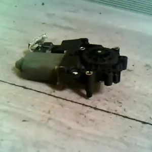 Prémium AUDI A4 98-01 Jobb első ablakemelő motor bontott alkatrész