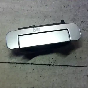 Népszerű AUDI A4 98-01 Bal hátsó külső kilincs bontott alkatrész