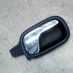 Vedd meg online AUDI A4 98-01 Jobb hátsó belső kilincs bontott alkatrész