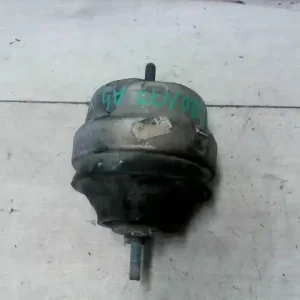 Szuper ajánlat AUDI A4 98-01 Motortartó bak 1.6ibontott alkatrész